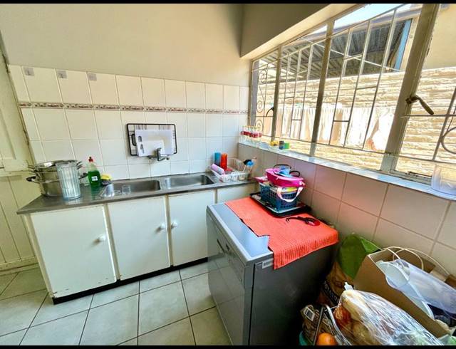 4 BEDROOM HOUSE FOR SALE IN SILVERFIELDS PARK